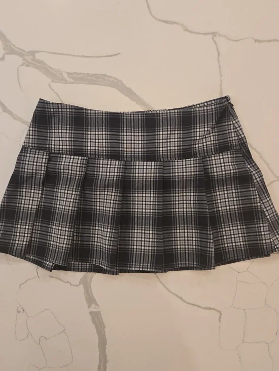 Plaid Pleated Tweenie Mini Skirt Womens Schoolgirl Punk Goth Black White Large - Picture 5 of 6